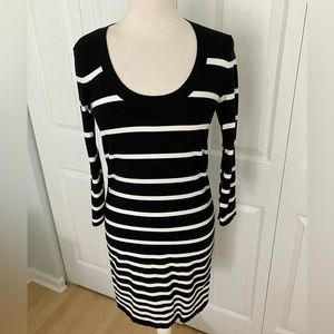 Rag & Bone  "SARA'  Black + White Stripe Long Sleeve Knit Dress  Small